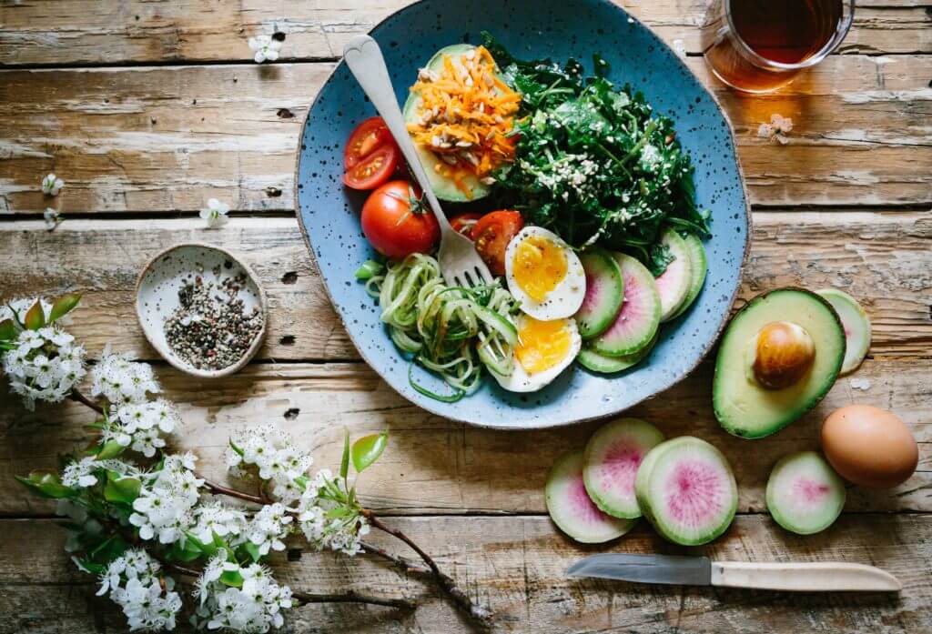 Healthy diet: Salad, vegetables